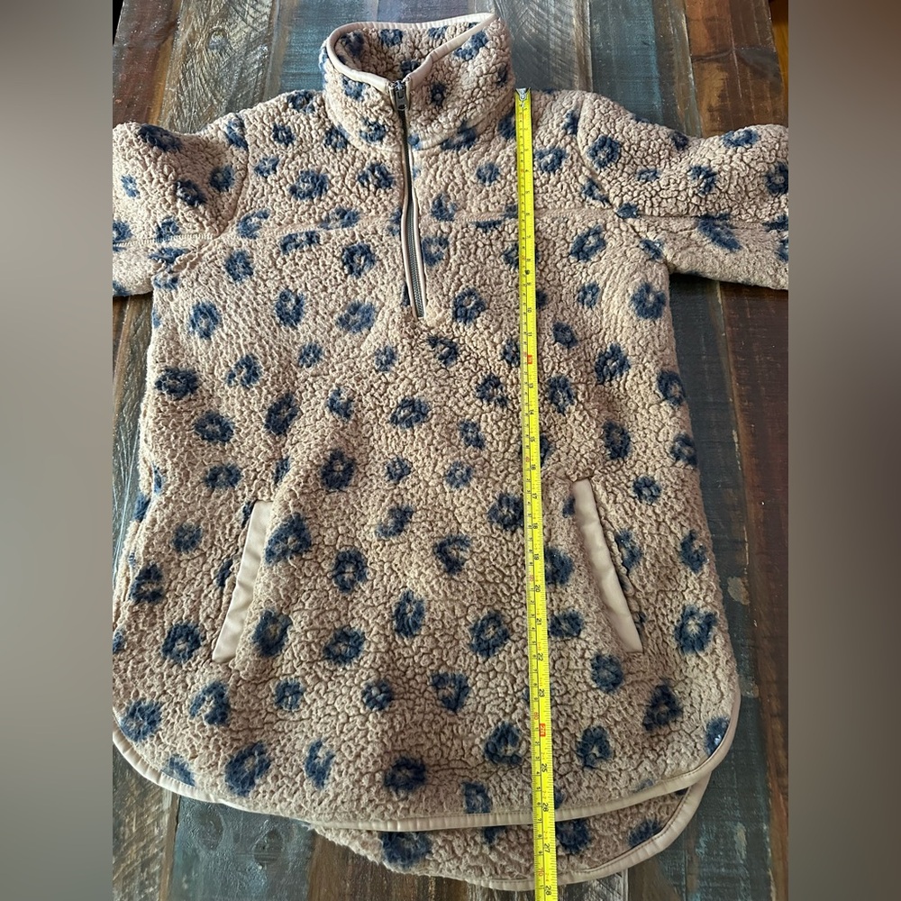Abercrombie & Fitch Women’s M Soft A&F Leopard Print Sherpa Pullover | SKU 0074 - Picture 4 of 7